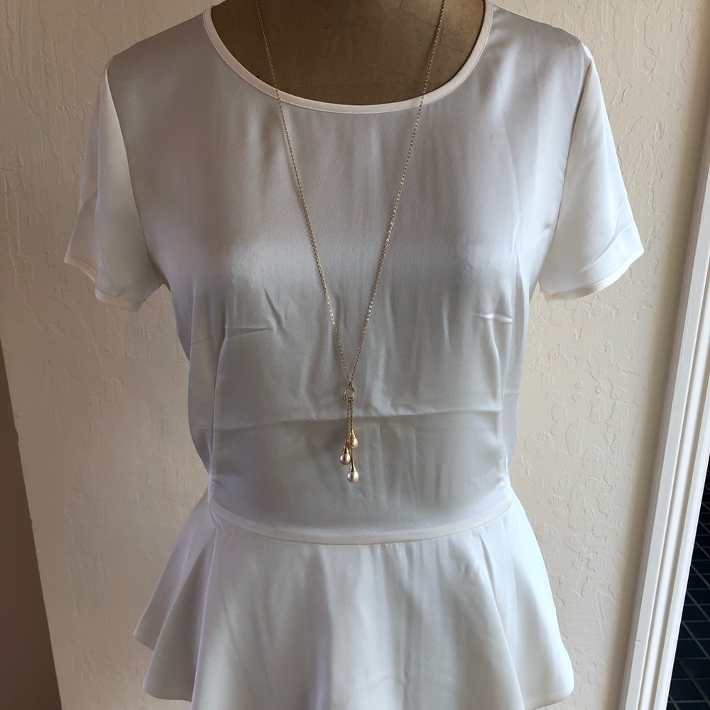 Gorgeous DKNY Top/blouse. Size 2